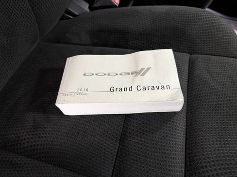 Used 2016 Dodge Grand Caravan SE FWD image 21