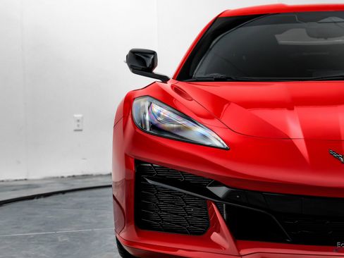 Used 2025 Chevrolet Corvette Z06 w/ Battery Protection Package image 31