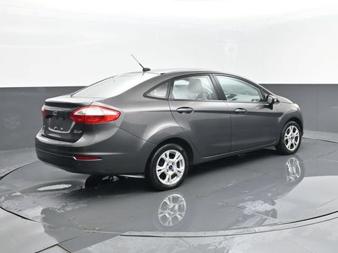 Used 2016 Ford Fiesta SE w/ Cold Weather Package FWD image 18