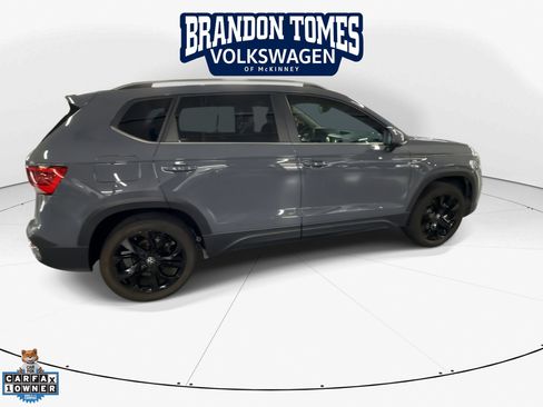 Used 2023 Volkswagen Taos SE FWD image 9