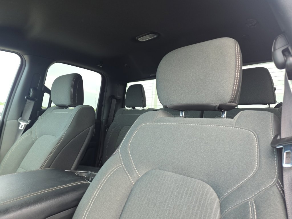 Used 2022 RAM 1500 Big Horn w/ Night Edition AWD/4WD image 10