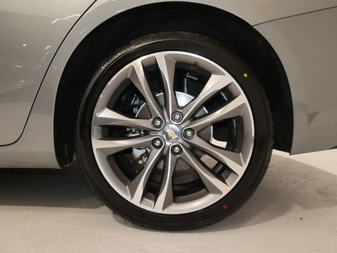 Certified 2025 Chevrolet Malibu LT image 33