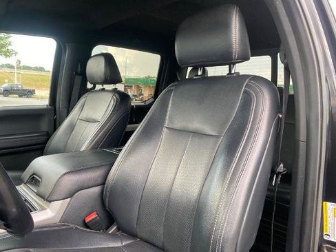 Certified 2022 Ford F250 Lariat w/ Lariat Value Package AWD/4WD image 11