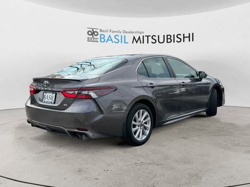 Used 2024 Toyota Camry SE image 5