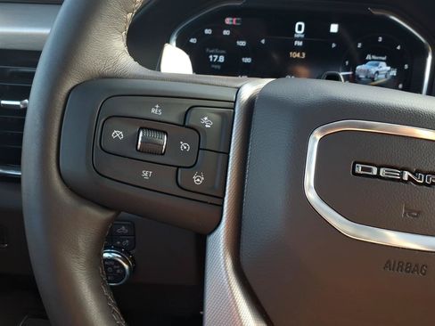 Used 2025 GMC Sierra 1500 Denali AWD/4WD image 24