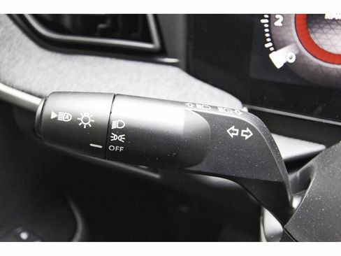 New 2026 Nissan Kicks SV w/ SV Premium Package FWD image 17