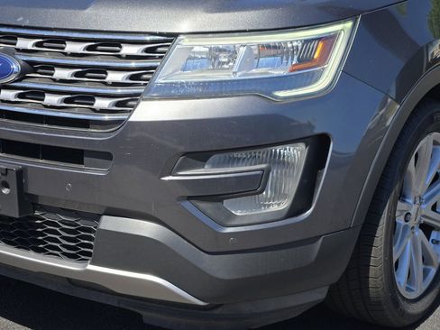 Used 2016 Ford Explorer Limited FWD image 10