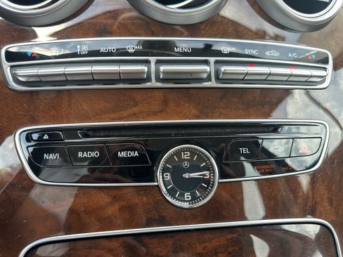 Used 2015 Mercedes-Benz C 300 4MATIC Sedan image 25