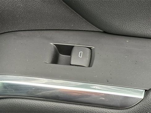 Used 2024 Chevrolet Traverse LT w/ LPO, Floor Liner Package image 23