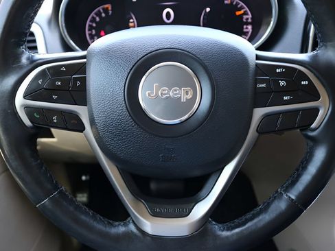 Used 2020 Jeep Grand Cherokee Limited RWD image 21