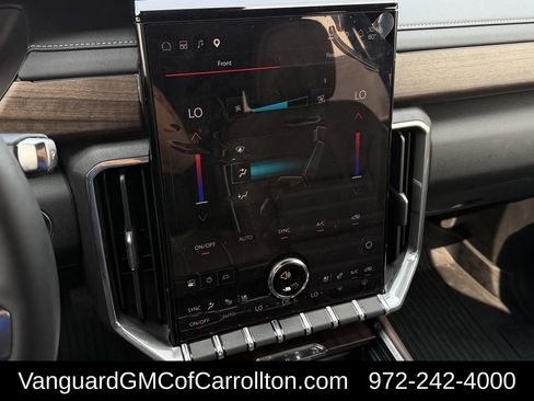New 2026 GMC Acadia Denali Ultimate w/ LPO, Floor Liner Package AWD/4WD image 16