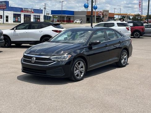 Used 2024 Volkswagen Jetta SE FWD image 8