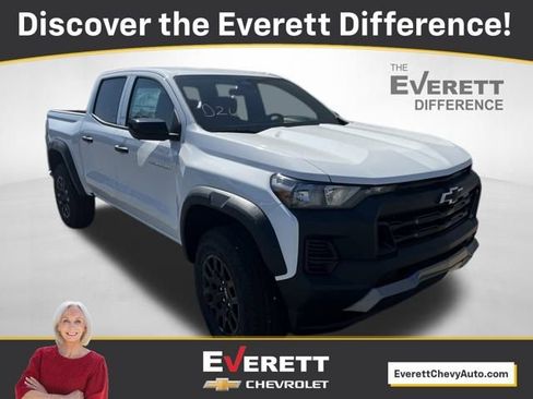 New 2026 Chevrolet Colorado Trail Boss AWD/4WD image 1