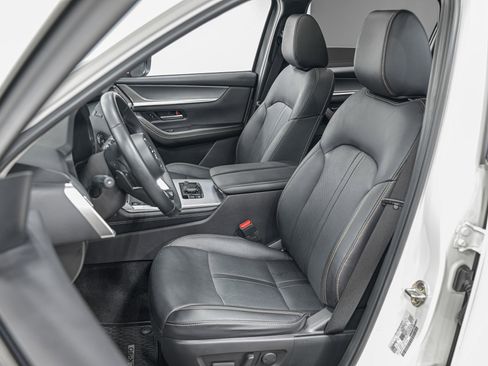 Used 2024 MAZDA CX-90 Plug-In Hybrid w/ Premium Pkg image 16