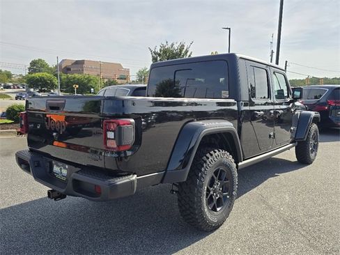 New 2025 Jeep Gladiator Willys image 3