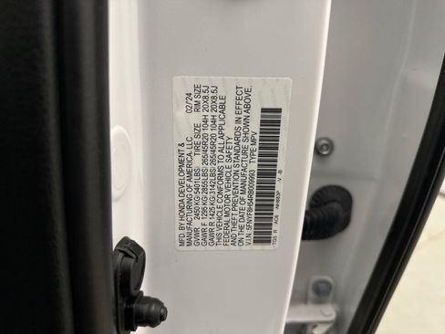 Used 2024 Honda Passport EX-L image 11