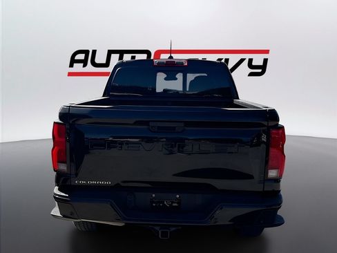Used 2024 Chevrolet Colorado Z71 w/ Advanced Trailering Package AWD/4WD image 6