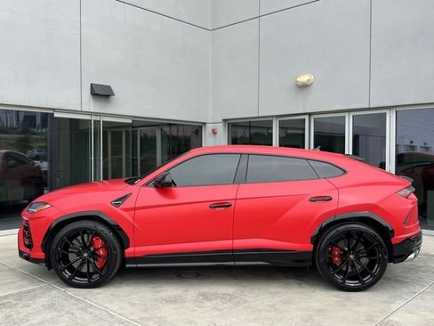 Used 2020 Lamborghini Urus image 4