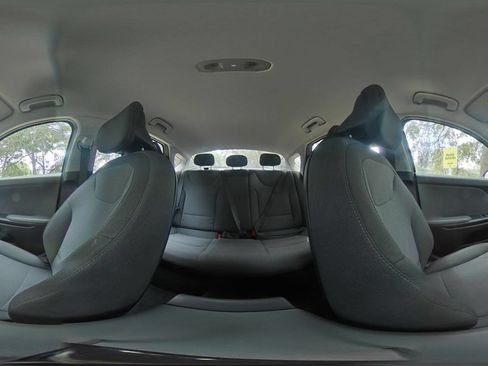 Used 2025 Kia K4 FWD image 39
