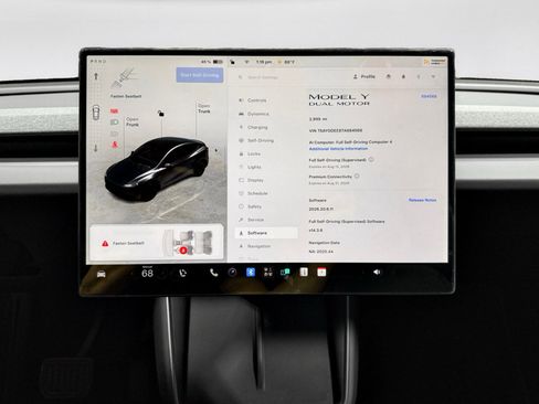 Used 2026 Tesla Model Y Long Range AWD/4WD image 9