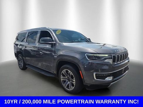 Used 2024 Jeep Wagoneer L Series II RWD image 7
