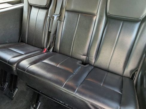 Used 2015 Ford Expedition Limited w/ Equipment Group 301A AWD/4WD image 10