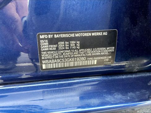 Used 2016 BMW 320i Sedan image 34