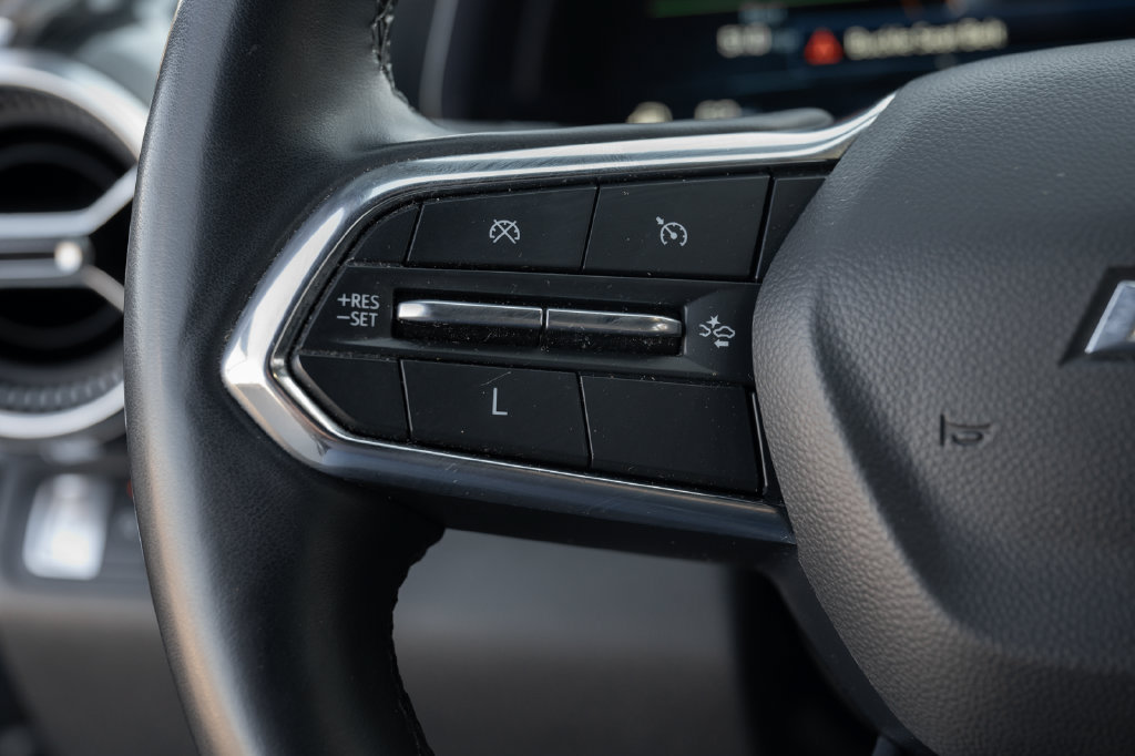 Used 2025 Chevrolet Equinox LT w/ Convenience Package II FWD image 23