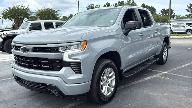 Used 2024 Chevrolet Silverado 1500 RST RWD image 3