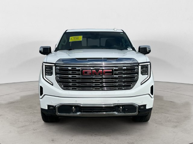 Used 2023 GMC Sierra 1500 Denali w/ Technology Package AWD/4WD image 8