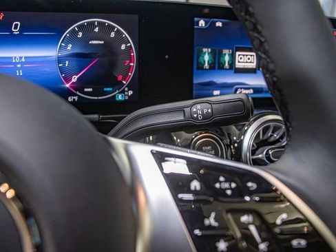 Used 2026 Mercedes-Benz GLA 250 4MATIC image 17