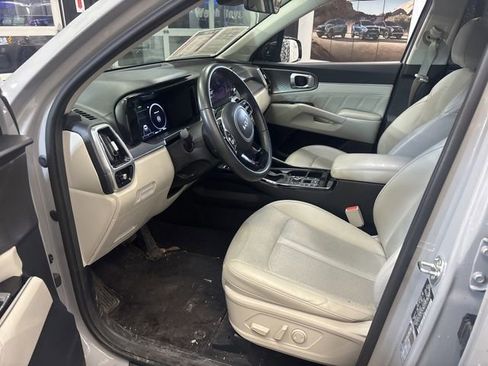 Certified 2023 Kia Sorento SX image 12