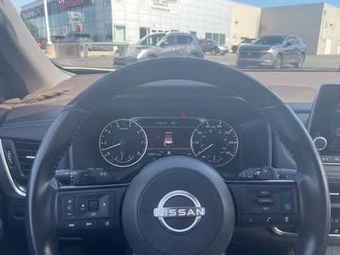 Certified 2023 Nissan Rogue SV w/ SV Premium B Package AWD/4WD image 16
