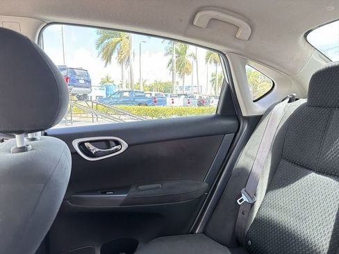 Used 2013 Nissan Sentra SR FWD image 13