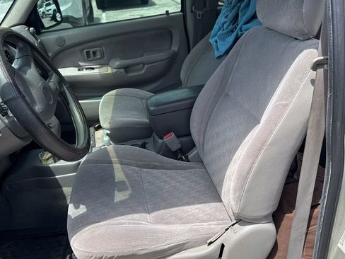 Used 2004 Toyota Tacoma PreRunner RWD image 14