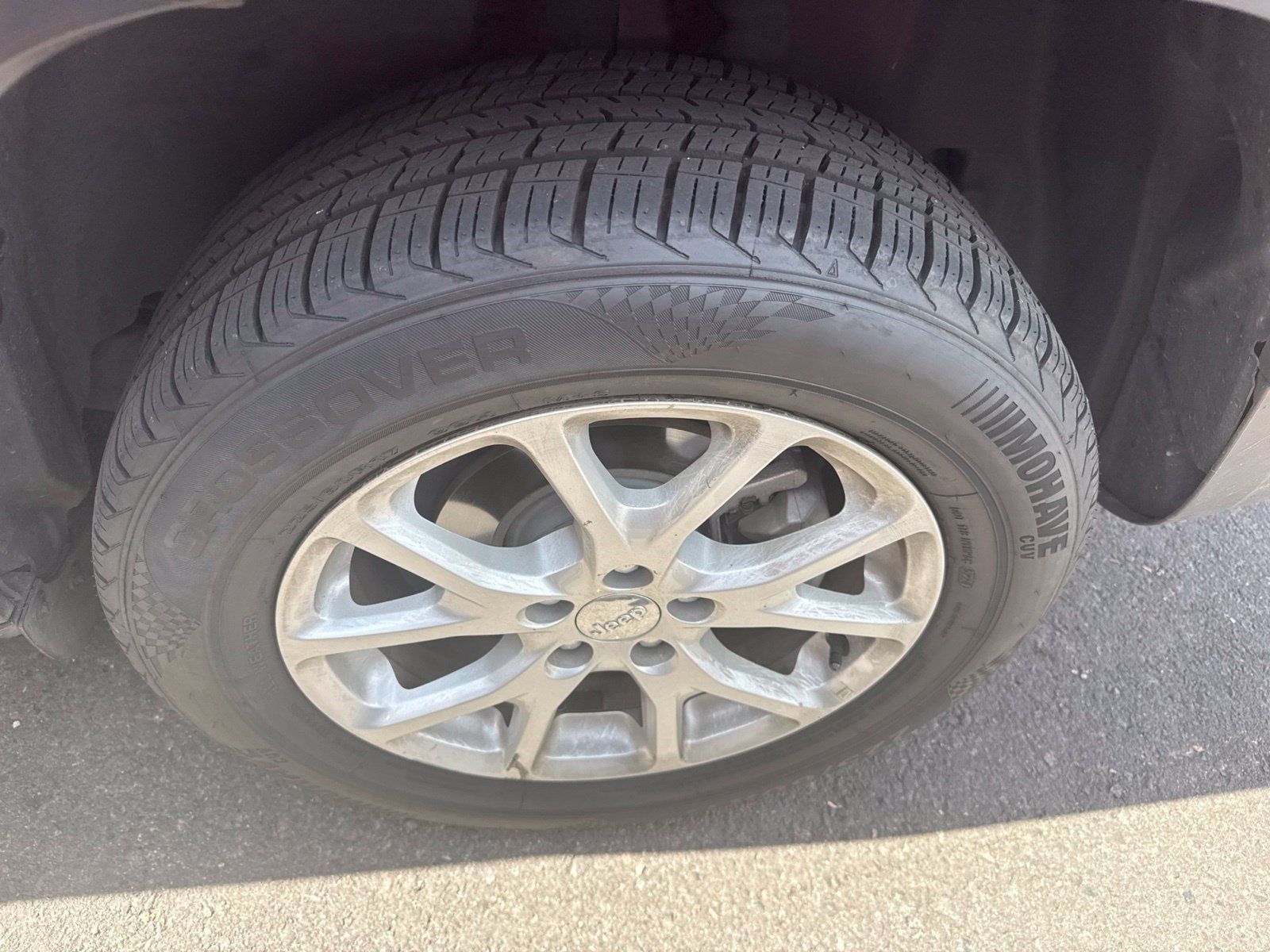 Used 2017 Jeep Cherokee Latitude FWD image 10