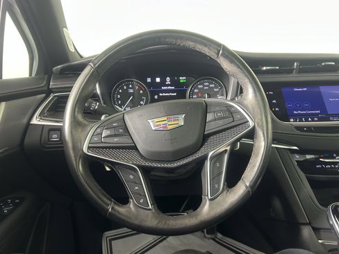 Certified 2022 Cadillac XT5 Sportv w/ Technology Package image 24