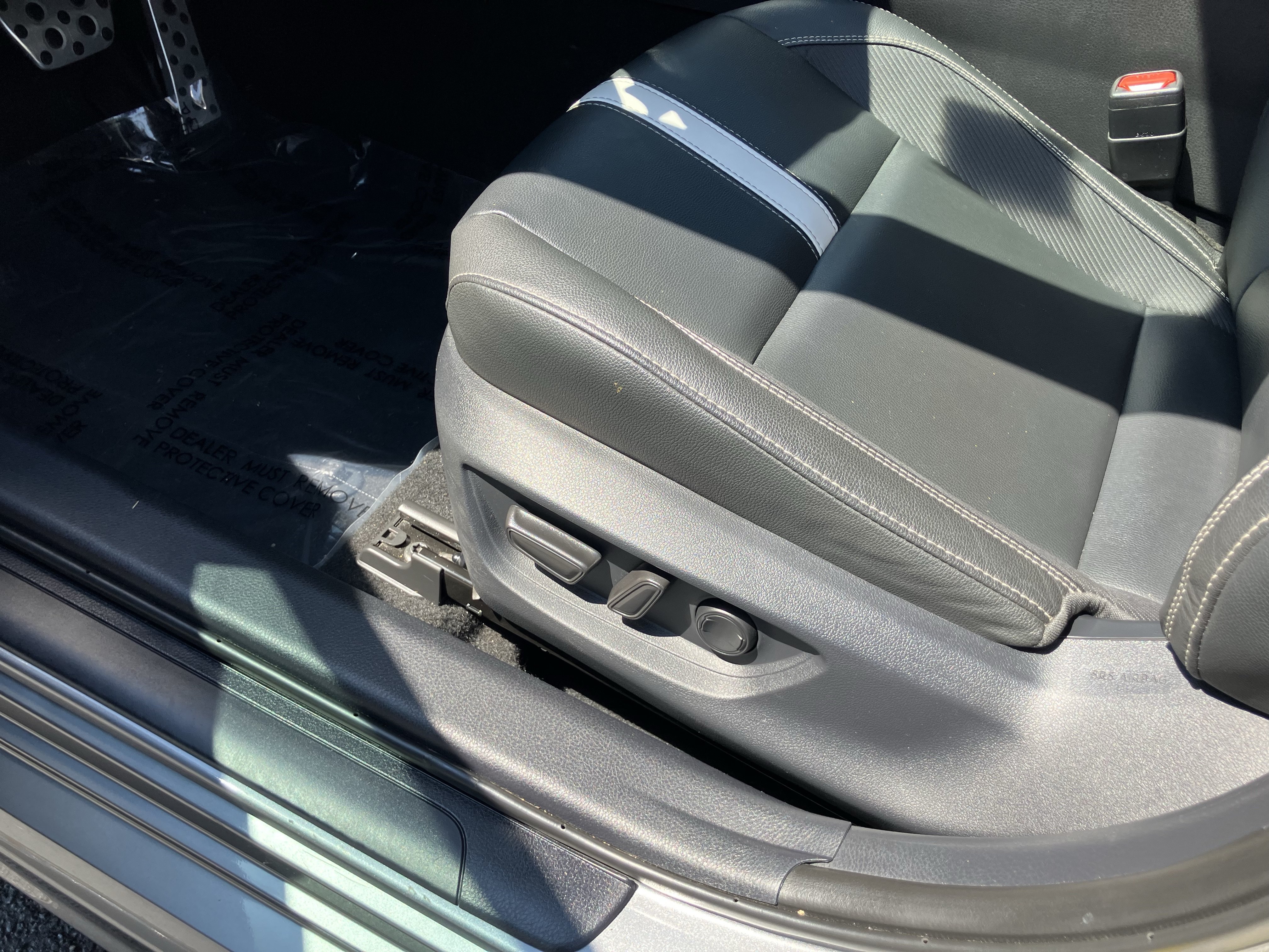 Used 2025 Toyota Camry SE FWD image 17