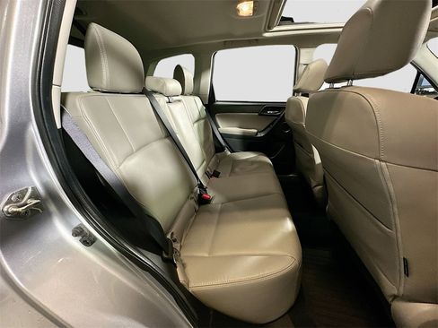 Used 2015 Subaru Forester 2.5i Limited image 29