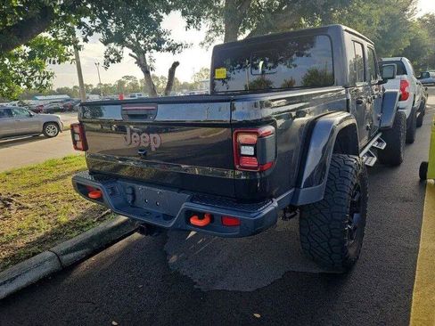 Used 2021 Jeep Gladiator Mojave AWD/4WD image 3