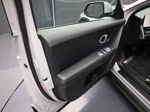 Used 2024 Hyundai Ioniq 5 SEL image 13