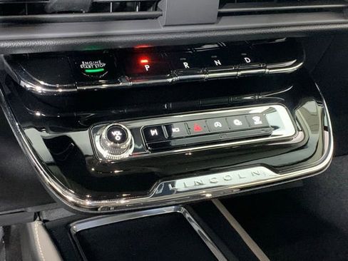 New 2025 Lincoln Corsair Premiere w/ Equipment Group 101A image 18