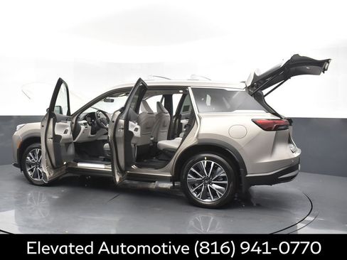 Certified 2026 INFINITI QX60 Luxe w/ Cargo Package image 38