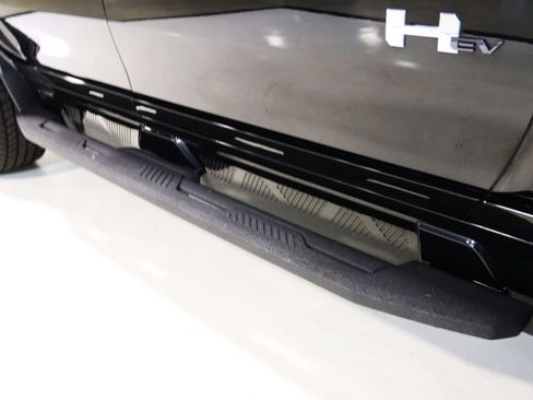 Used 2025 GMC Hummer EV 3X AWD/4WD image 9