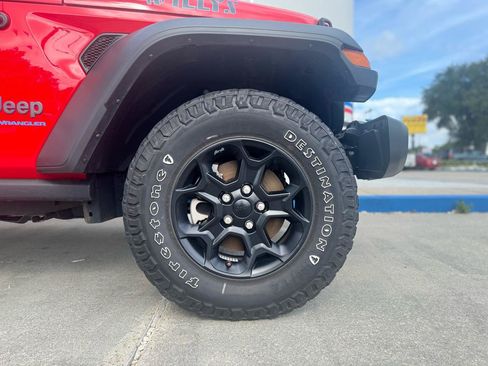 Used 2023 Jeep Wrangler Unlimited w/ Cold Weather Group AWD/4WD image 24
