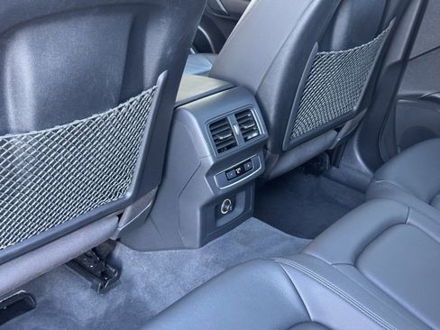 Used 2020 Audi Q5 2.0T Premium w/ Convenience Package image 26