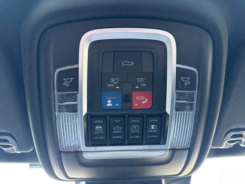 Used 2021 RAM 1500 Laramie w/ Night Edition image 77