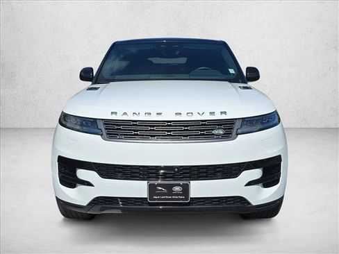 Used 2024 Land Rover Range Rover Sport SE AWD/4WD image 2