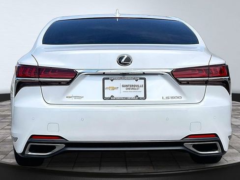 Used 2020 Lexus LS 500 w/ Interior Upgrade Package RWD image 4