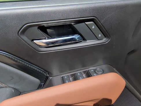 New 2025 GMC Canyon AT4 w/ Nightfall Edition AWD/4WD image 11
